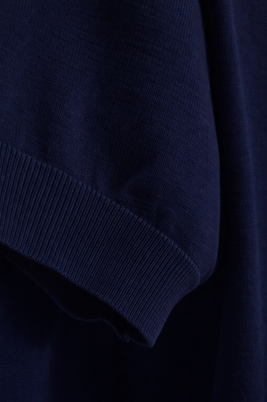 Polo punto azul marino