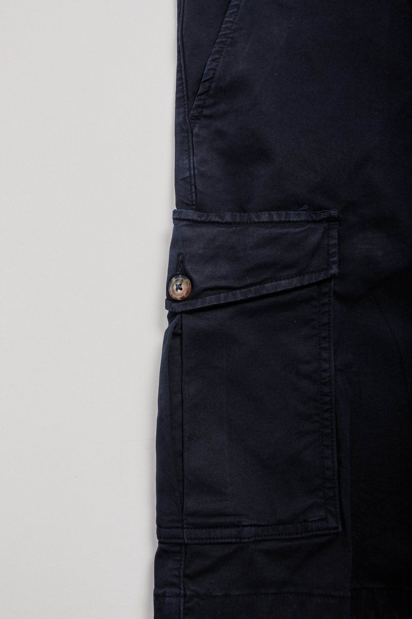 Bermudas cargo azul marino