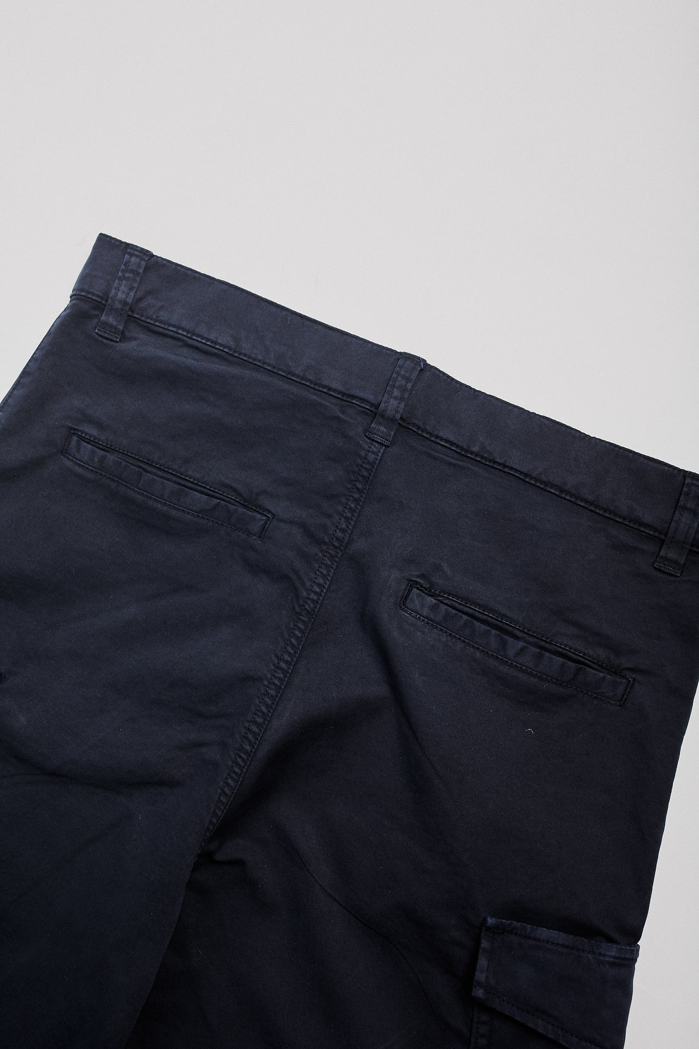 Bermudas cargo azul marino