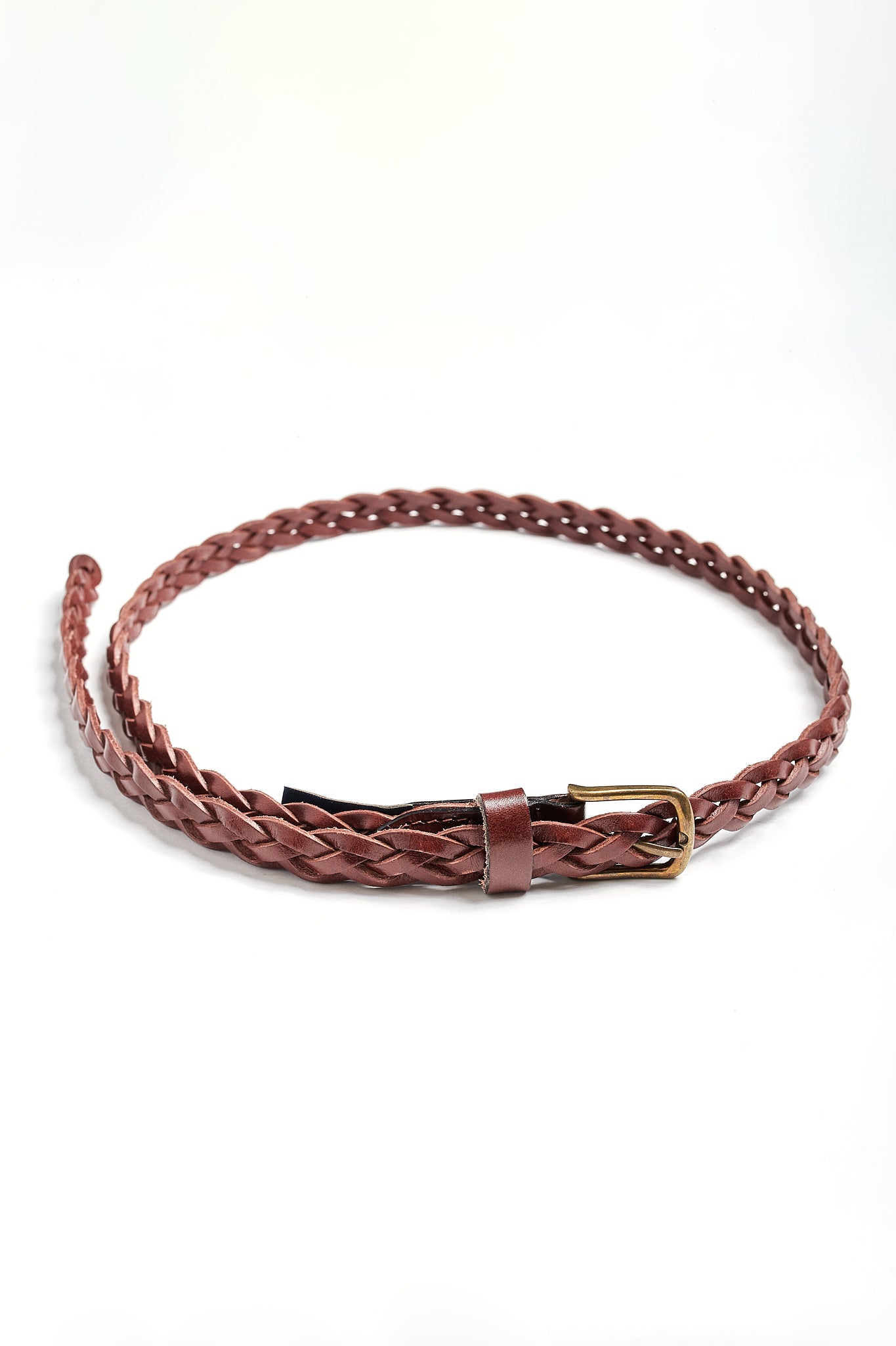 Cinturón piel trenzado fino marrón medio