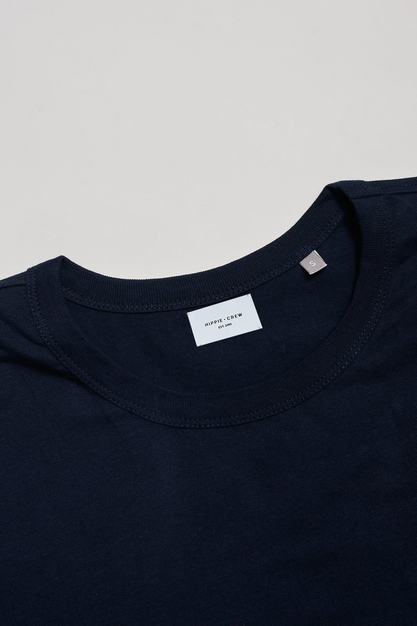Camiseta cuello redondo azul marino