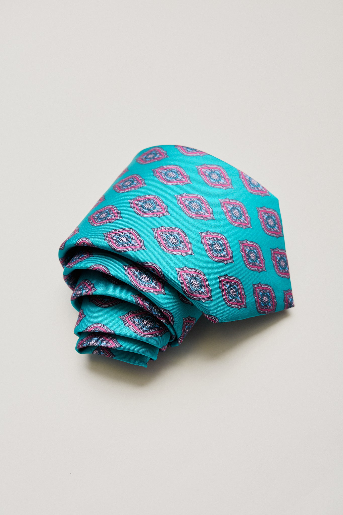 Corbata aguamarina rombos