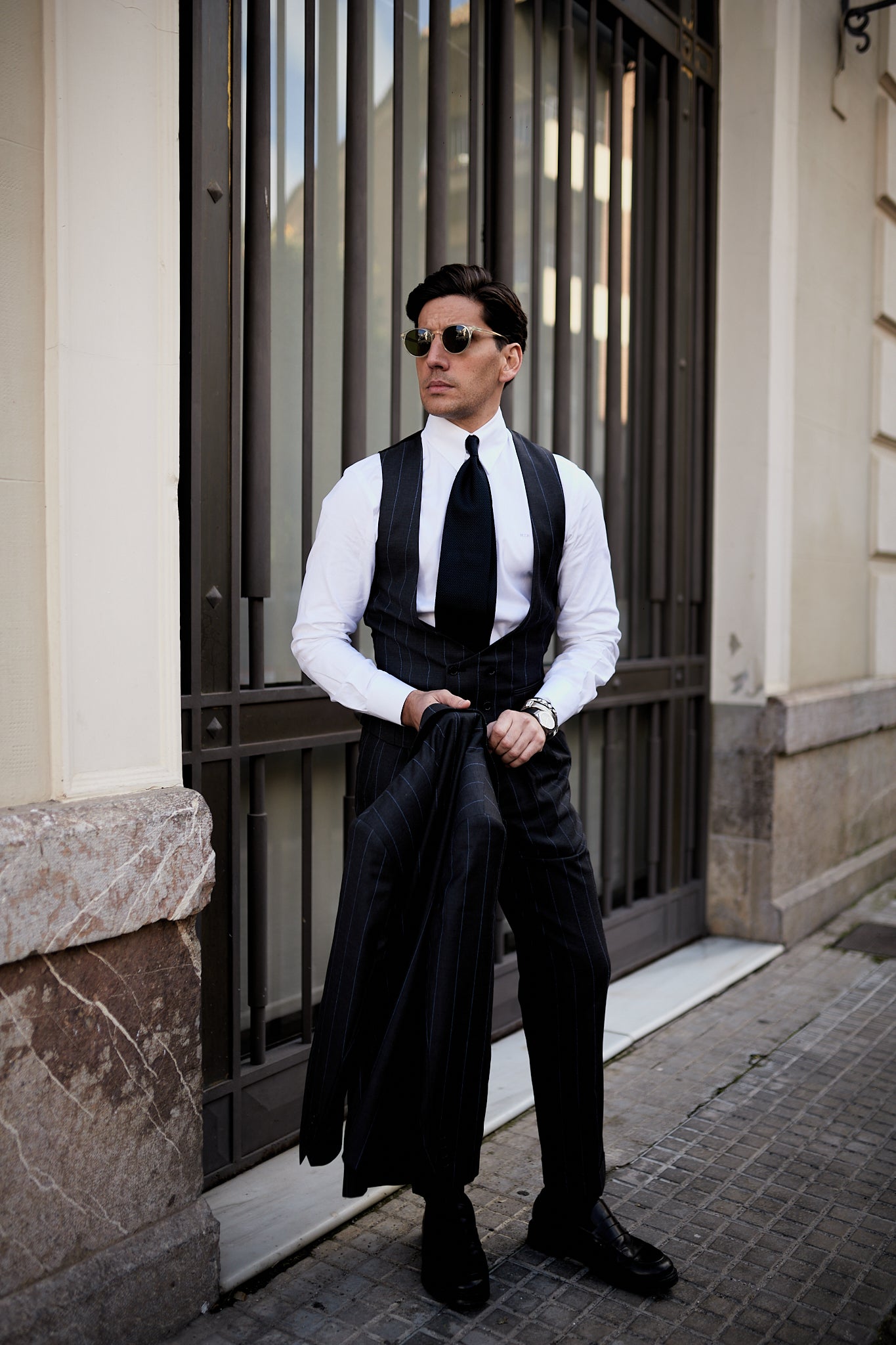 Americana traje gris diplomático Drago