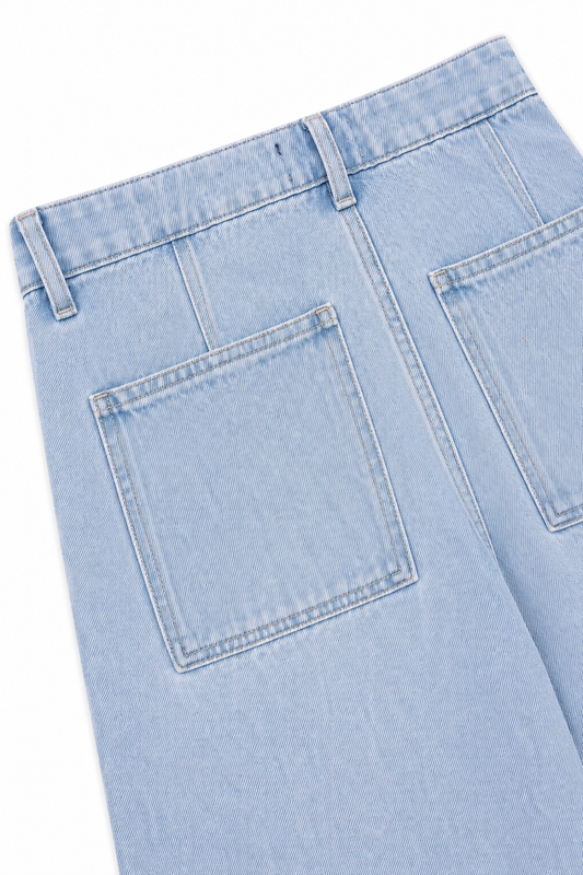 Pantalón denim relaxed azul claro