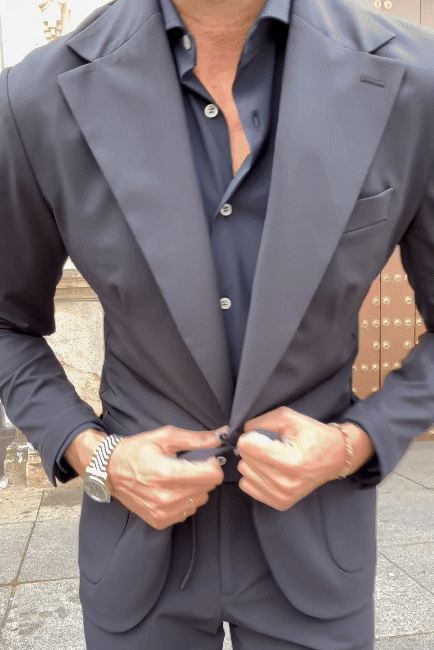 Americana técnica elástica azul marino