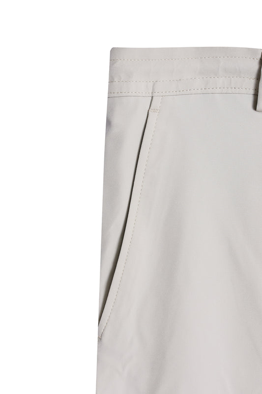Pantalón técnico crema