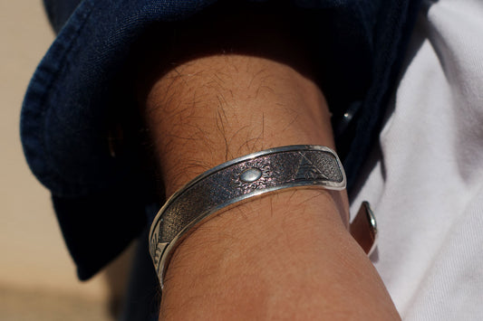 Pulsera brazalete plata flecha edición limitada