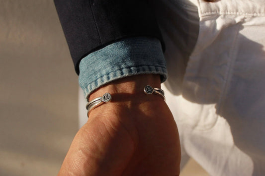 Brazalete edición limitada detalle turquesa y coral Hippie Crew